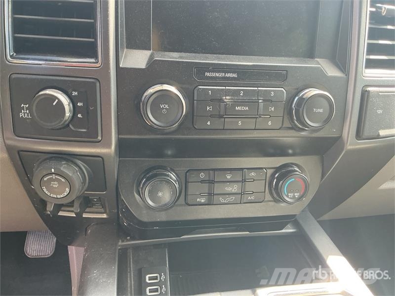 Ford F-150 XLT 4x4 Crew Cab Pickup Muut autot