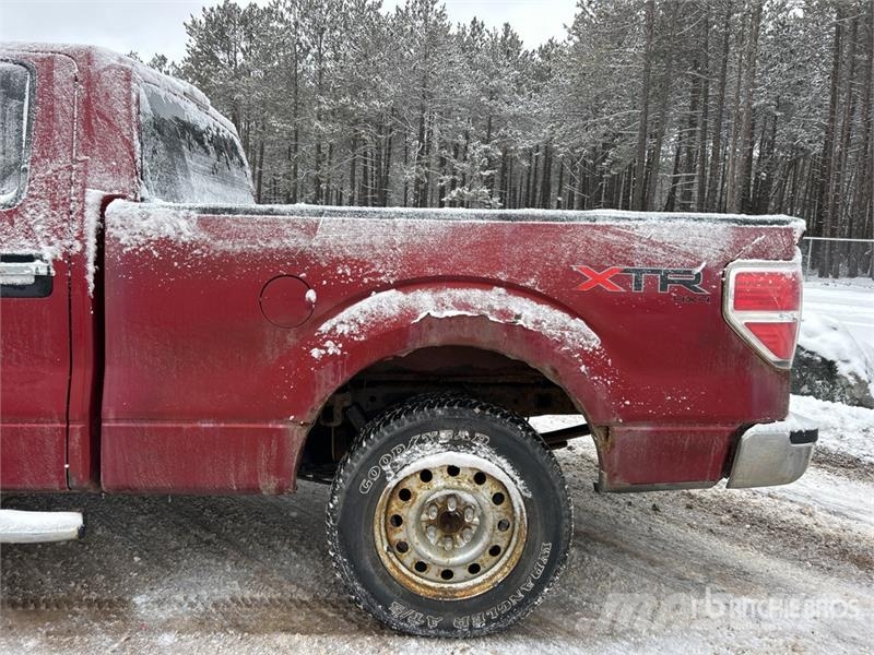 Ford F-150 XLT 4x4 Crew Cab Pickup (Inoperable) Furgoni altro