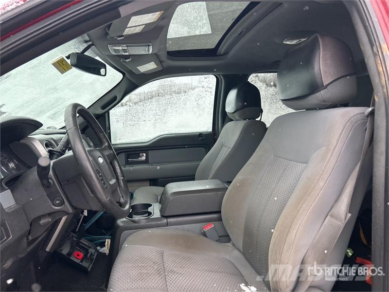 Ford F-150 XLT 4x4 Crew Cab Pickup (Inoperable) Furgoni altro