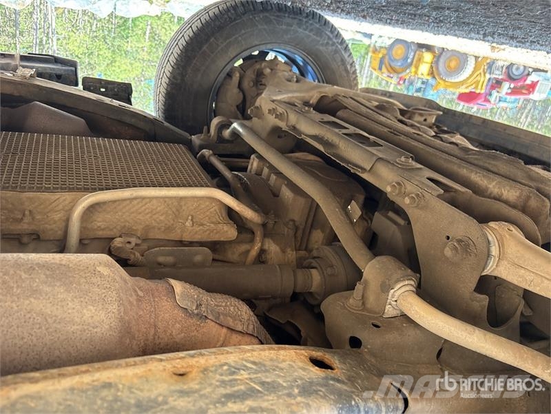Ford F-150 XLT 4x4 Crew Cab Pickup Andre varebiler