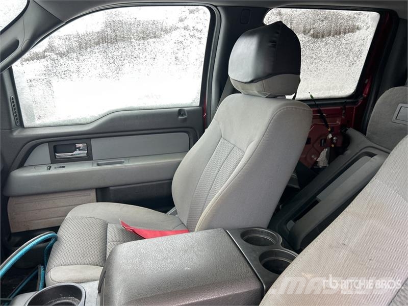 Ford F-150 XLT 4x4 Crew Cab Pickup (Inoperable) Furgoni altro