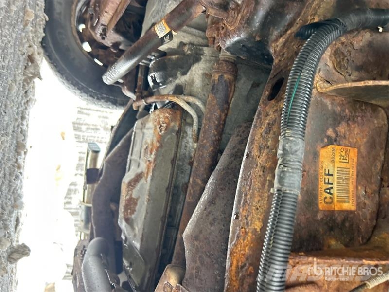 Ford F-150 XLT 4x4 Crew Cab Pickup (Inoperable) Furgoni altro