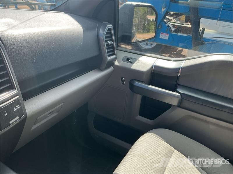 Ford F-150 XLT 4x4 Crew Cab Pickup Muut autot