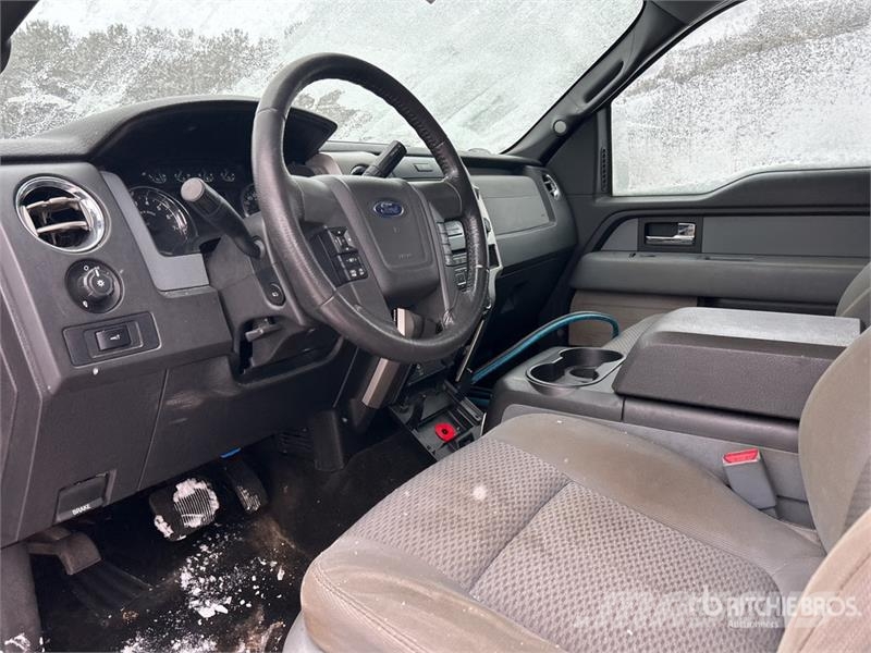 Ford F-150 XLT 4x4 Crew Cab Pickup (Inoperable) Furgoni altro