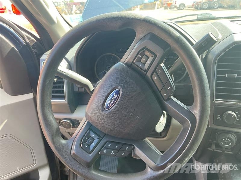 Ford F-150 XLT 4x4 Crew Cab Pickup Muut autot
