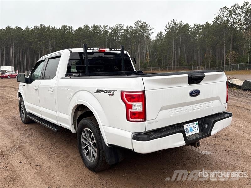 Ford F-150 XLT 4x4 Crew Cab Pickup أخرى