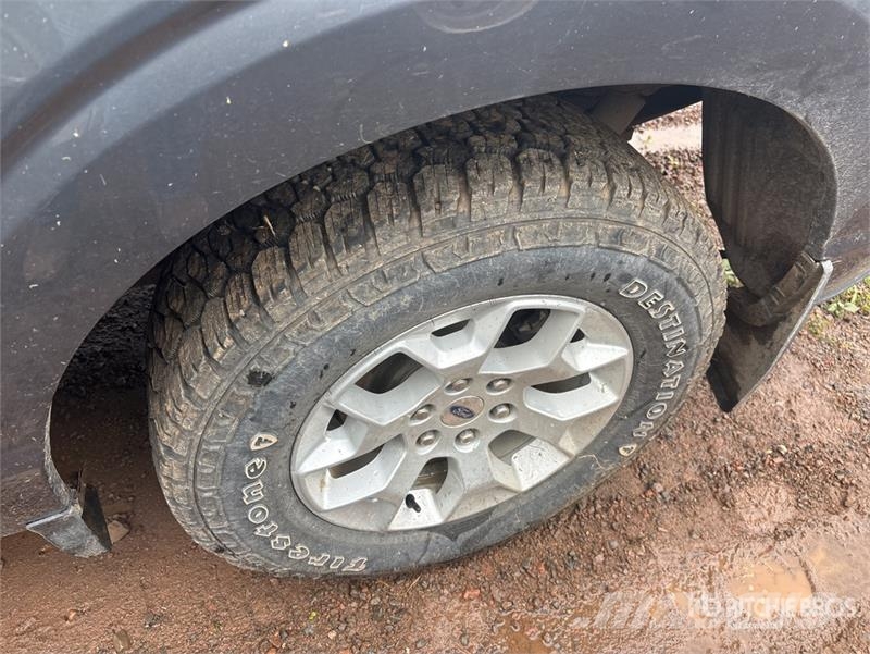 Ford F-150 XLT 4x4 Crew Cab Pickup (Inoperable) Egyéb