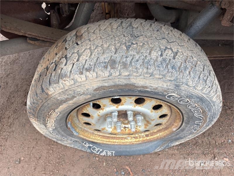 Ford F-150 XLT 4x4 Crew Cab Pickup (Inoperable) Andere Transporter