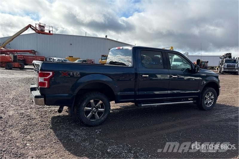 Ford F-150 XLT 4x4 Crew Cab Pickup Muut autot