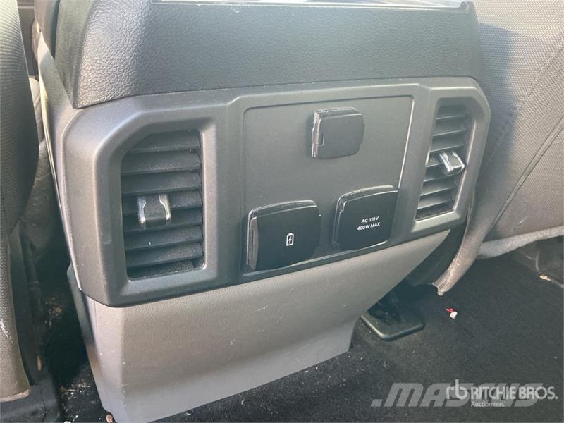 Ford F-150 XLT 4x4 Crew Cab Pickup Muut autot