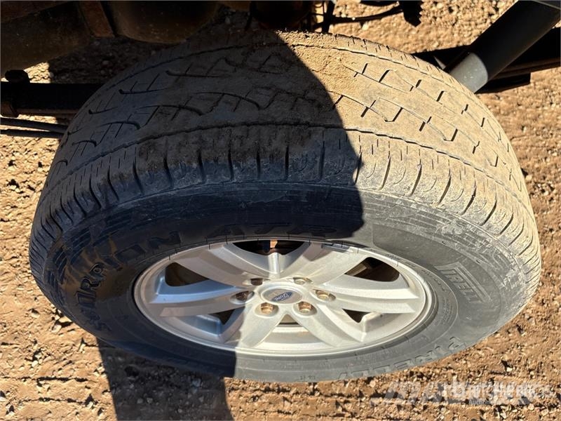 Ford F-150 XLT 4x4 Crew Cab Pickup أخرى