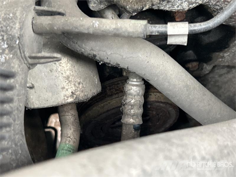 Ford F-150 XLT 4x4 Crew Cab Pickup (Inoperable) Furgoni altro