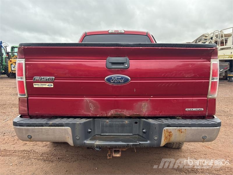 Ford F-150 XLT 4x4 Crew Cab Pickup (Inoperable) Andere Transporter