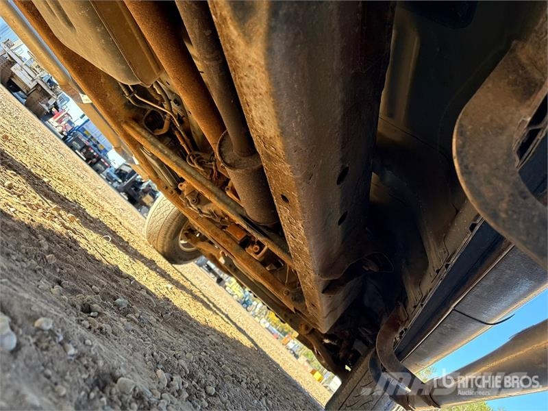 Ford F-150 XLT 4x4 Crew Cab Pickup أخرى