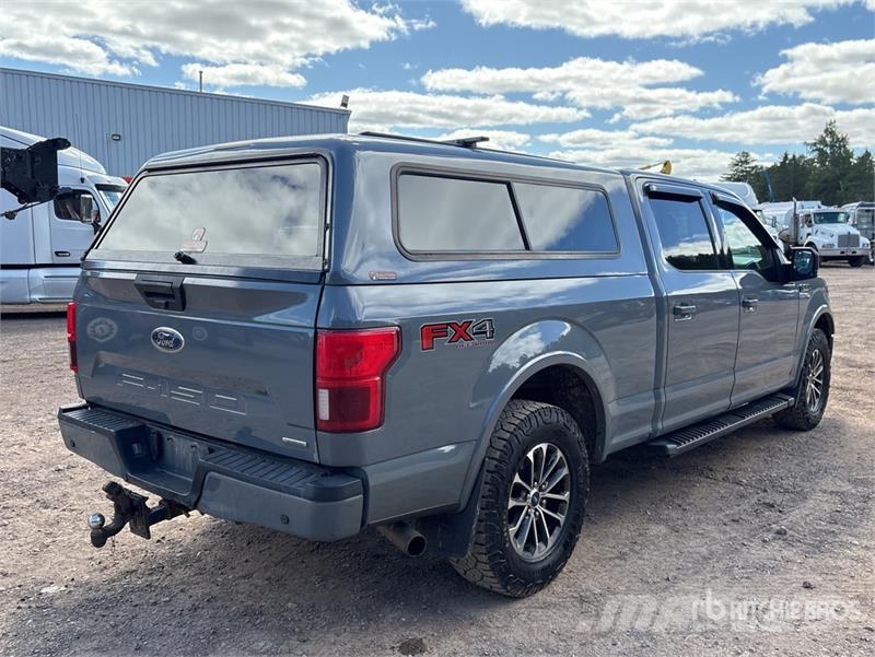 Ford F-150 XLT 4x4 Crew Cab Pickup Muu