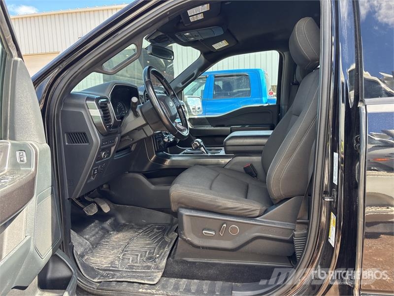 Ford F-150 XLT 4x4 Crew Cab Pickup Andre varebiler