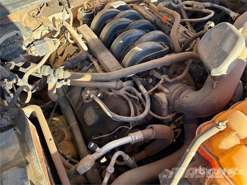 Ford F-150 XLT 4x4 Crew Cab Pickup أخرى