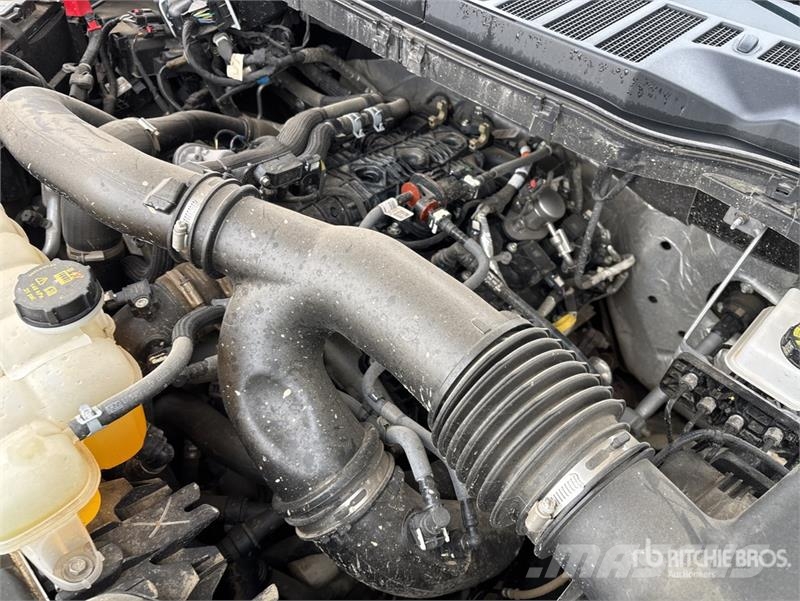 Ford F-150 XLT 4x4 Crew Cab Pickup (Inoperable) Egyéb