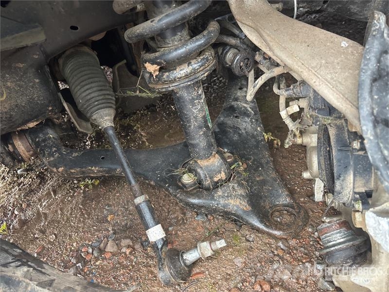 Ford F-150 XLT 4x4 Crew Cab Pickup (Inoperable) Egyéb