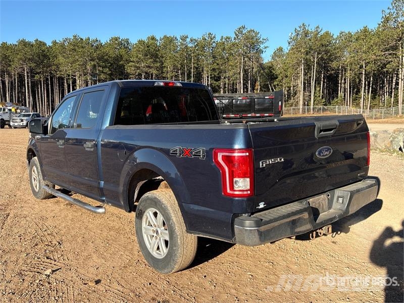 Ford F-150 XLT 4x4 Crew Cab Pickup أخرى