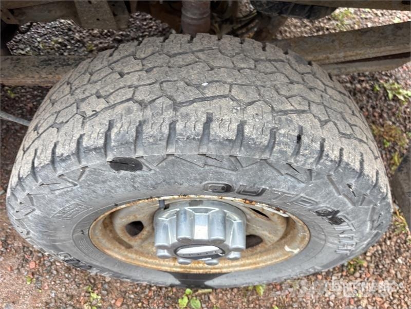 Ford F-250 4x4 Extended Cab Pickup Andre varebiler