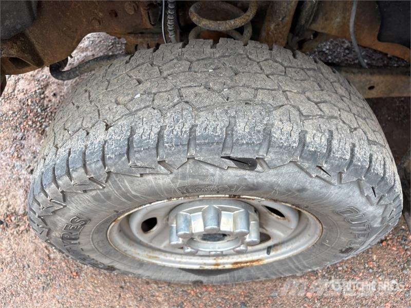 Ford F-250 4x4 Extended Cab Pickup Andre varebiler