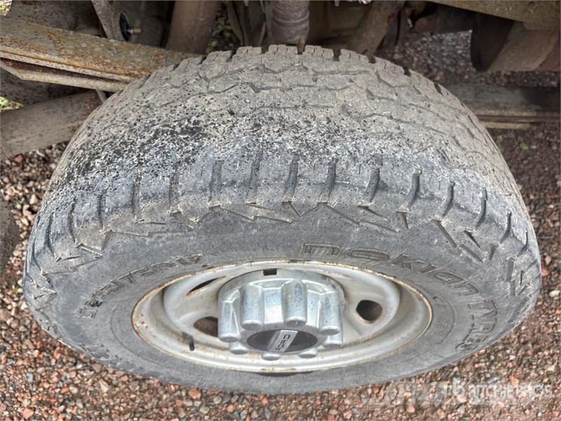 Ford F-250 4x4 Extended Cab Pickup Andre varebiler