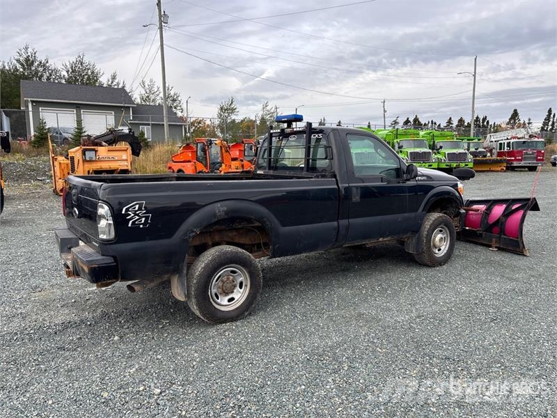 Ford F-250 4x4 Pickup Ostalo