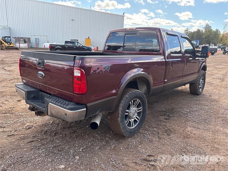 Ford F-250 Lariat 4x4 Pickup Інше