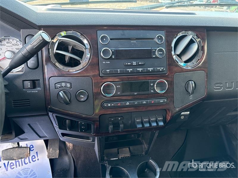 Ford F-250 Lariat 4x4 Pickup Інше