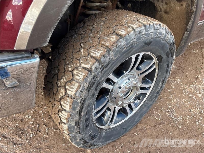 Ford F-250 Lariat 4x4 Pickup Інше