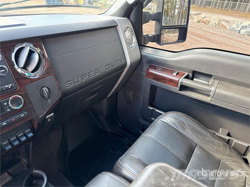Ford F-250 Lariat 4x4 Pickup Інше