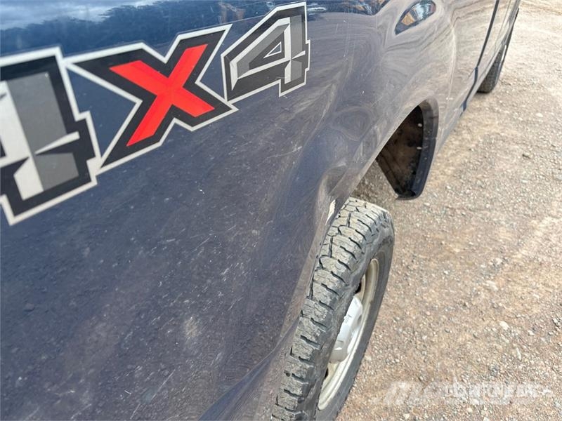 Ford F-250 XL 4x4 Extended Cab Pickup (Inoperable) Прочие фургоны