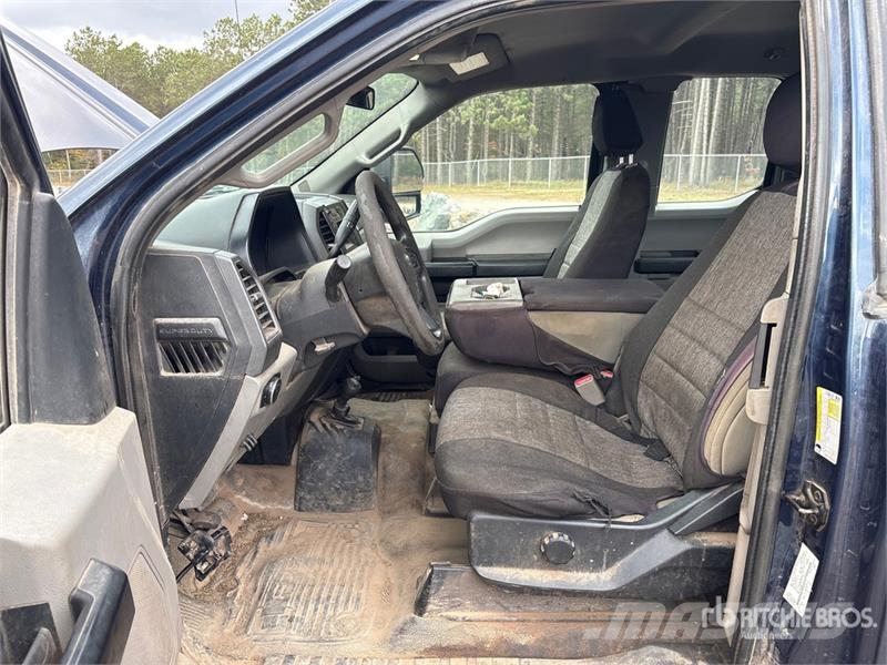 Ford F-250 XL 4x4 Extended Cab Pickup (Inoperable) Прочие фургоны