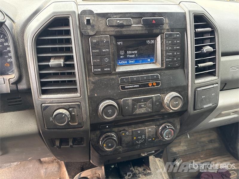 Ford F-250 XL 4x4 Extended Cab Pickup (Inoperable) Прочие фургоны