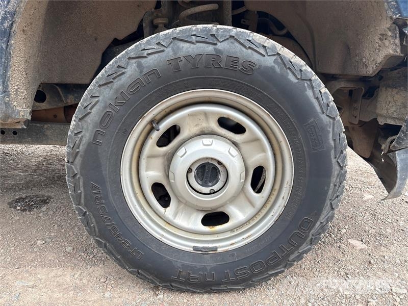Ford F-250 XL 4x4 Extended Cab Pickup (Inoperable) Прочие фургоны
