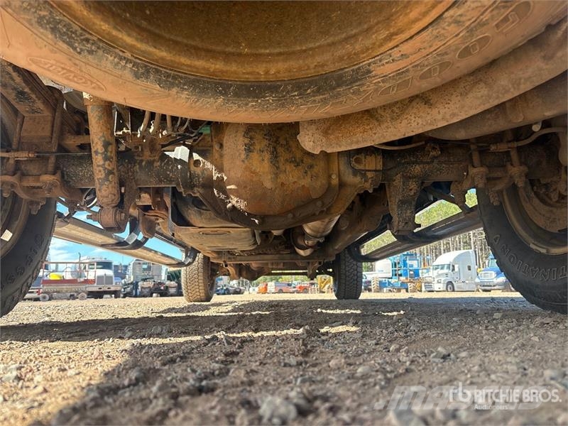 Ford F-250 XLT 4x4 Crew Cab Pickup Furgoni altro