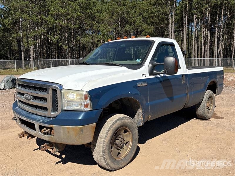 Ford F-250 XLT 4x4 Pickup Citi