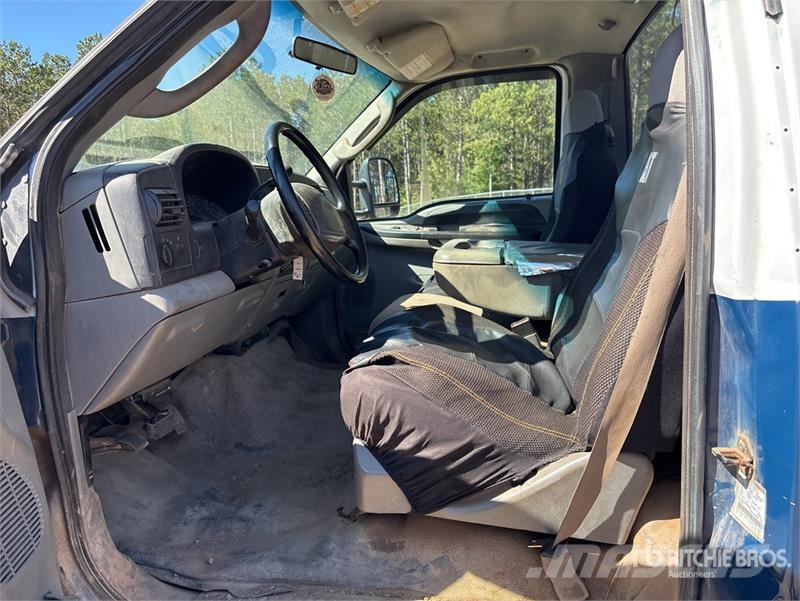 Ford F-250 XLT 4x4 Pickup Citi