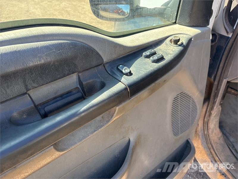Ford F-250 XLT 4x4 Pickup Citi