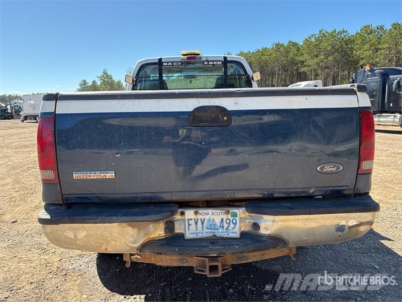 Ford F-250 XLT 4x4 Pickup Citi