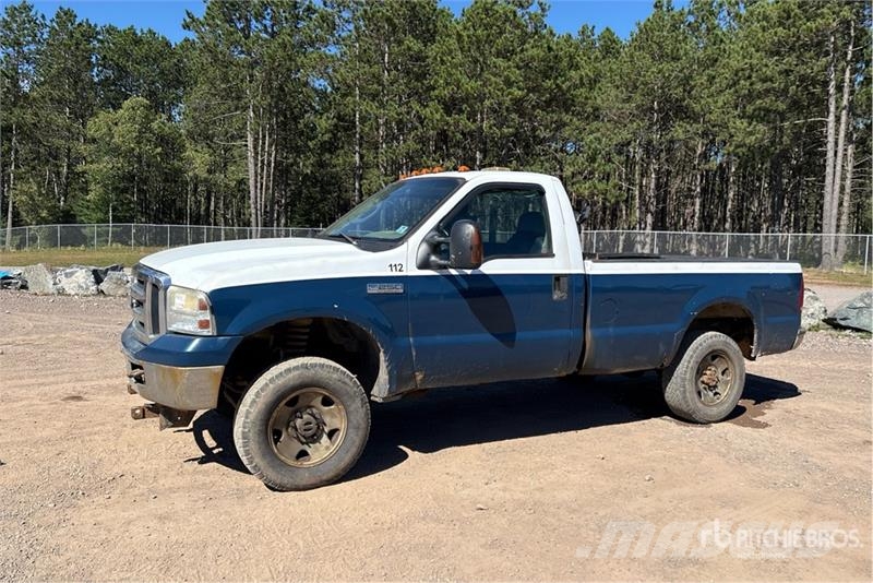 Ford F-250 XLT 4x4 Pickup Citi