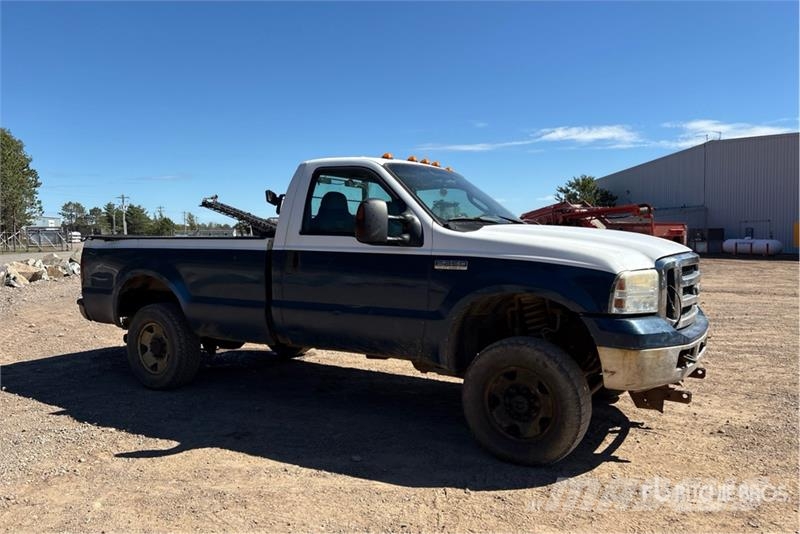 Ford F-250 XLT 4x4 Pickup Citi