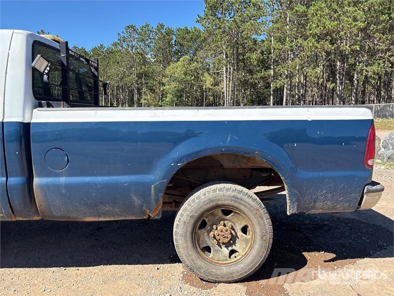 Ford F-250 XLT 4x4 Pickup Citi