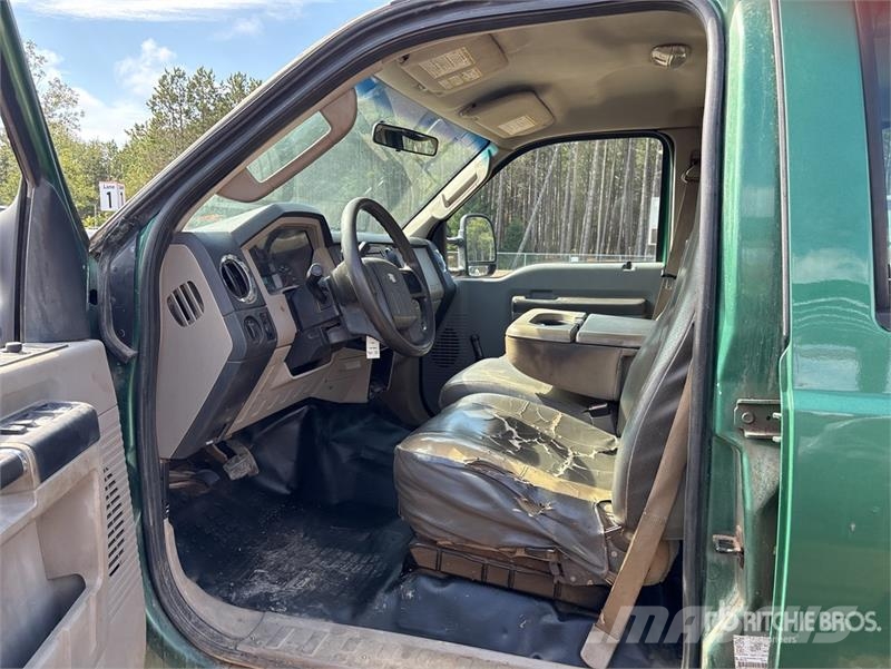 Ford F-350 Ostalo