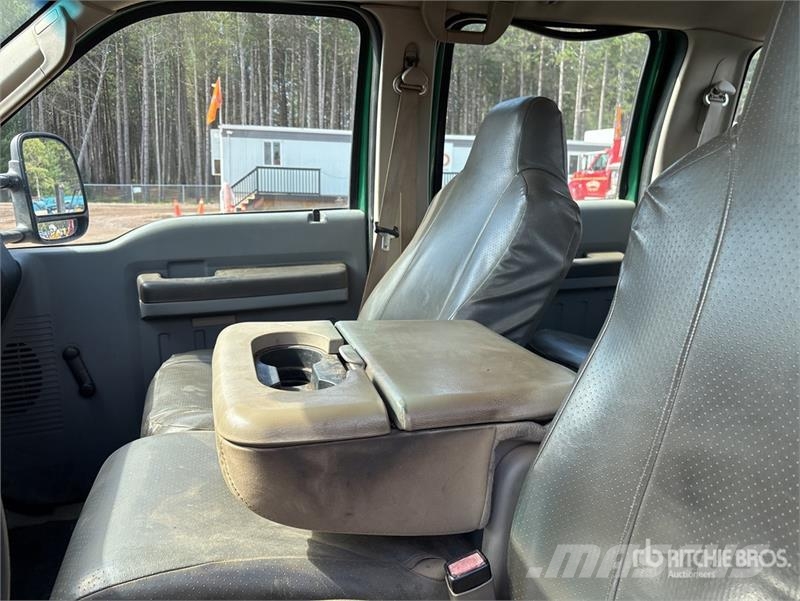 Ford F-350 Ostalo