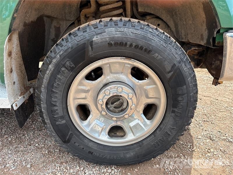 Ford F-350 Ostalo