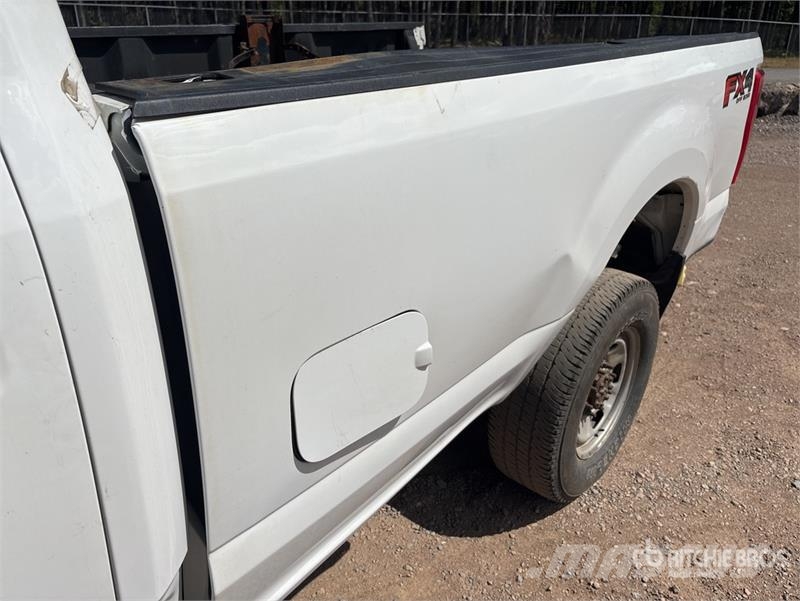 Ford F-350 XLT 4x4 Crew Cab Pickup Άλλα Vans