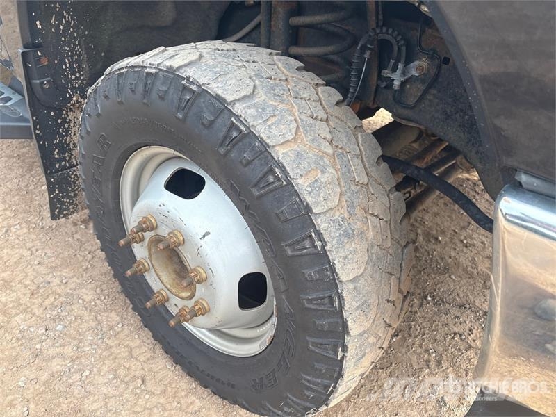 Ford F-350 XLT 4x4 Extended Cab Service Truck Komunalna vozila