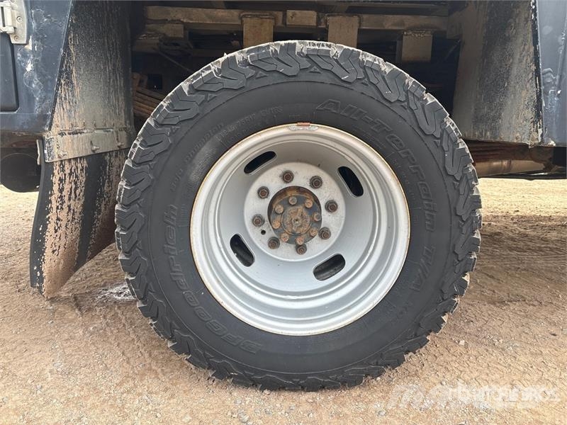 Ford F-350 XLT 4x4 Extended Cab Service Truck Komunalna vozila